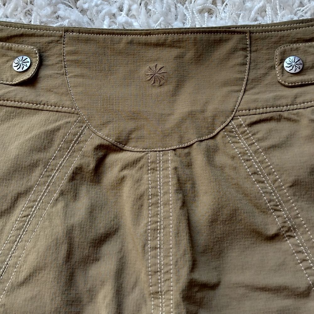 HTF 🌿 Athleta Hit the Trail skort in Earth Green, like new, zippered pockets, 4 - Picture 6 of 7